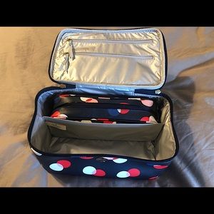 Kate Spade cosmetics bag Dopp kit case make up